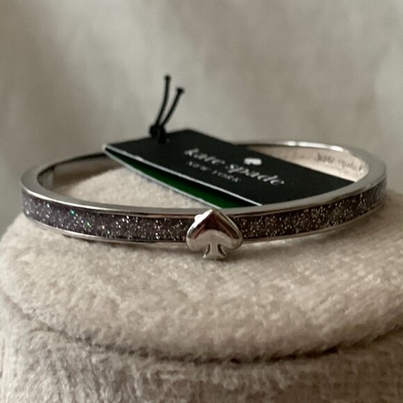 KATE SPADE Everyday Spade Skinny Hinged Bangle in Silver - Picture 1 of 2